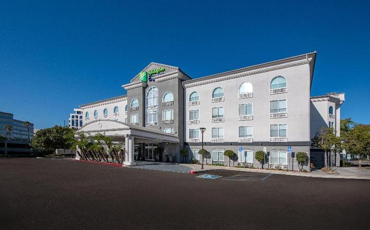 Holiday Inn Express Hotel & Suites Sorrento Valley