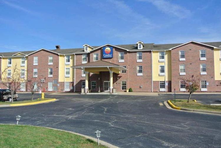 Comfort Inn & Suites St. Louis - Chesterfield