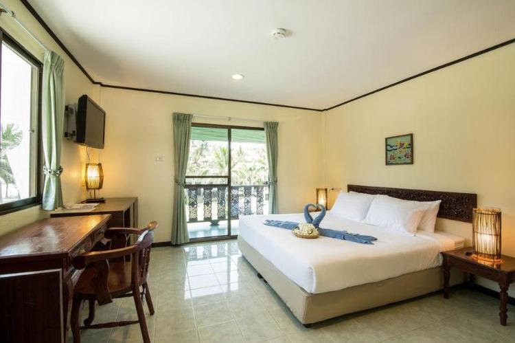 Dolphin Bay Beach Resort