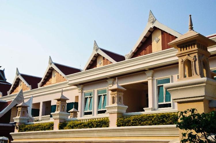 Grand Pacific Sovereign Resort & Spa