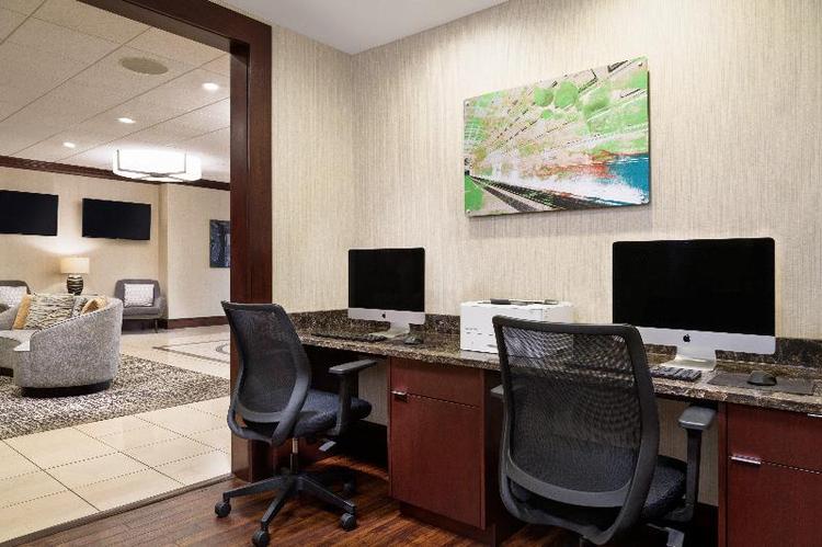 Holiday Inn National Airport / Crystal City