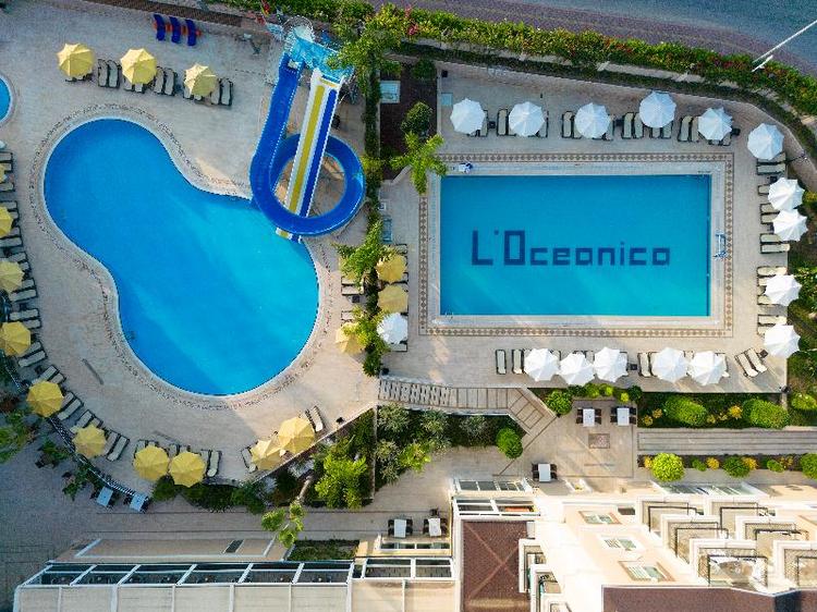 Loceanica Beach Resort