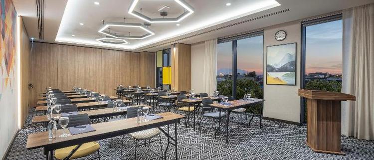 Hampton By Hilton Antalya Airport