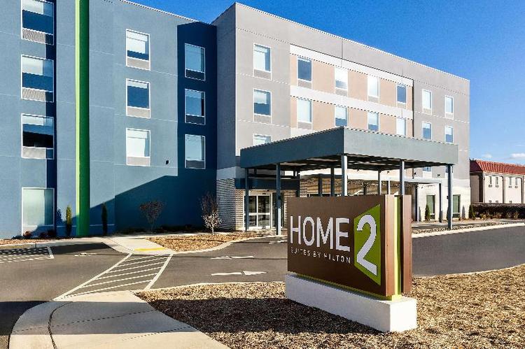 Home2 Suites By Hilton Hendersonville