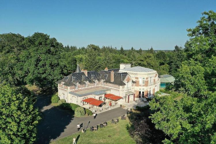 Domaine Des Roches Hotel & Spa