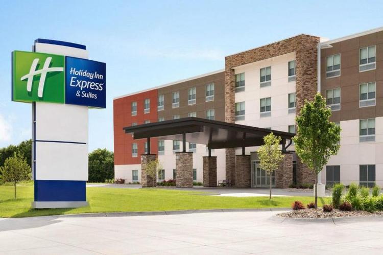 Holiday Inn Express & Suites Frisco North Prosper