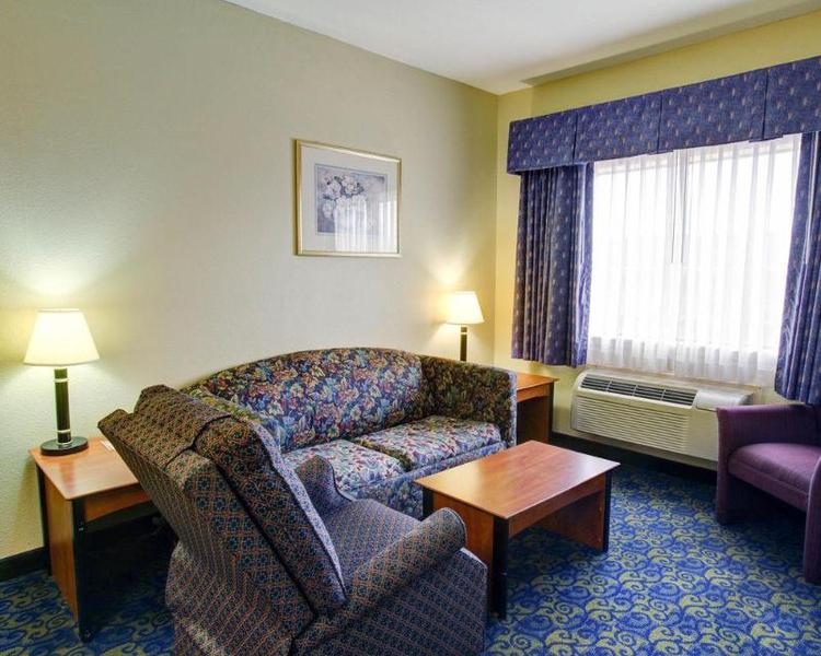 Quality Inn & Suites 