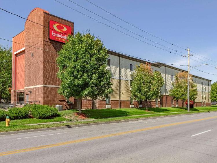 Econo Lodge  Inn & Suites Fairgrounds