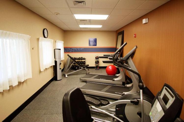 Hampton Inn & Suites Charlotte Airport