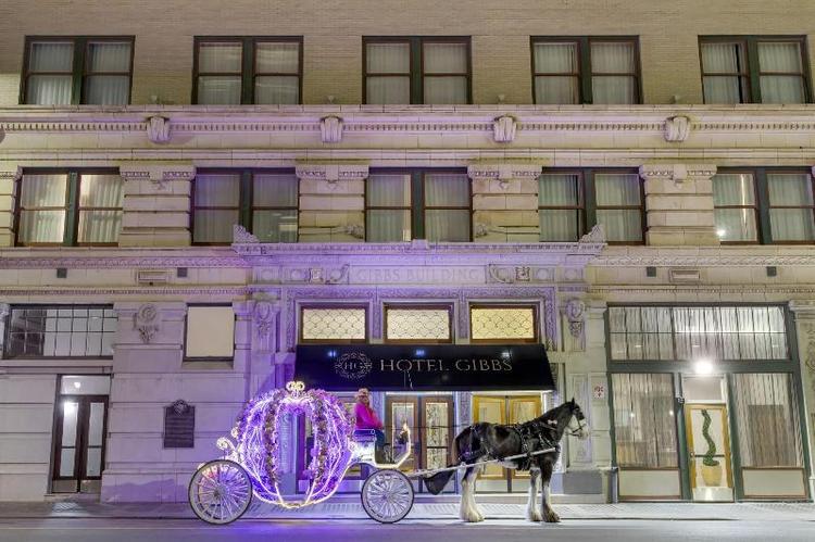 Hotel Gibbs Downtown San Antonio Riverwalk