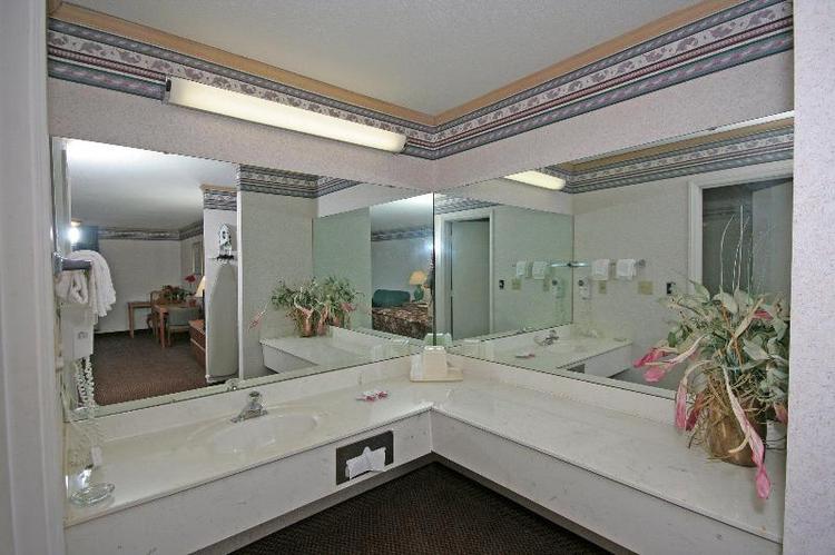 Red Roof Inn Spartanburg – I-26