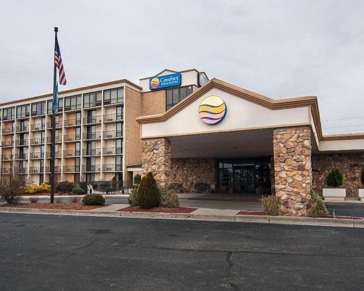 Comfort Inn & Suites near Danville Mall