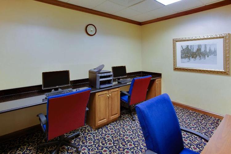 Hampton Inn & Suites Fredericksburg South