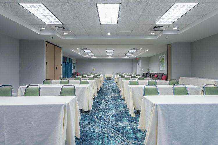 Hampton Inn Tampa-Veterans Expwy (Airport North)