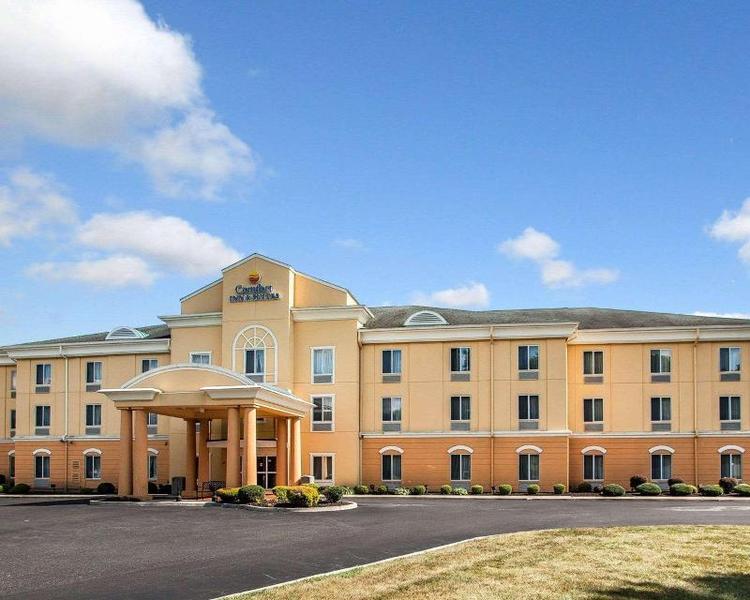 Comfort Inn & Suites Carneys Point Area