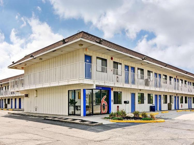 Motel 6 Pittsburgh Crafton