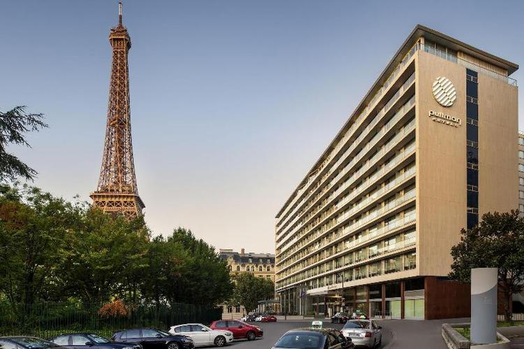 Pullman Paris Eyfel Kulesi