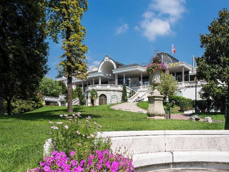 Golden Tulip Aix-Les-Bains