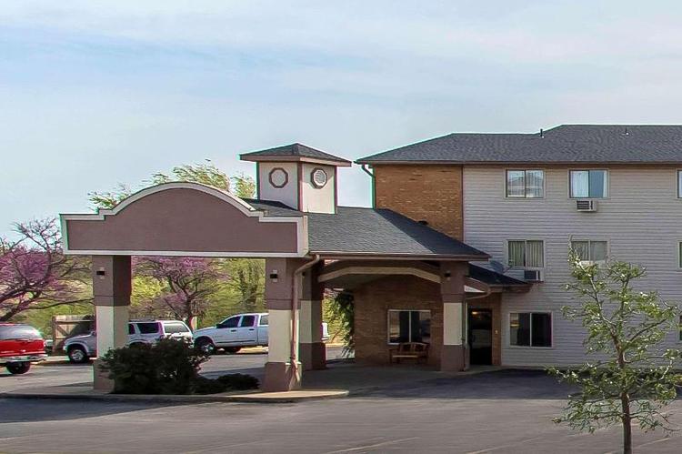 Brentwood Inn