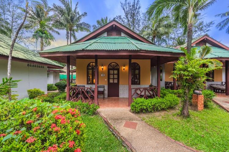 Eden Bungalow Resort