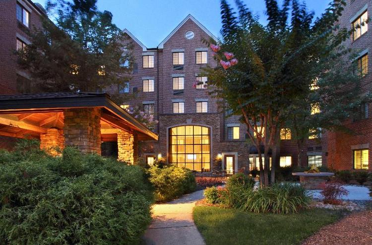 Staybridge Suites Tysons-McLean