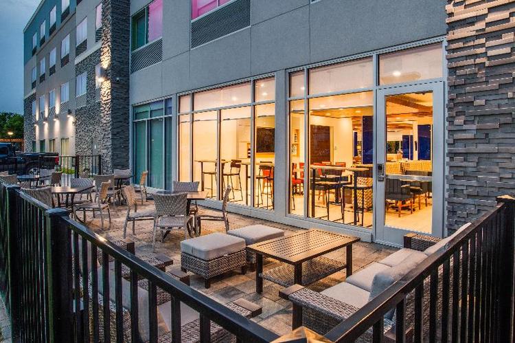 Hilton Garden Inn Denton