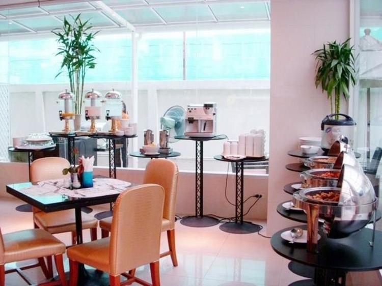 Tango Vibrant Living Place