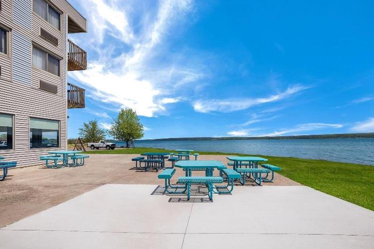 Best Western Baraga Lakeside Inn