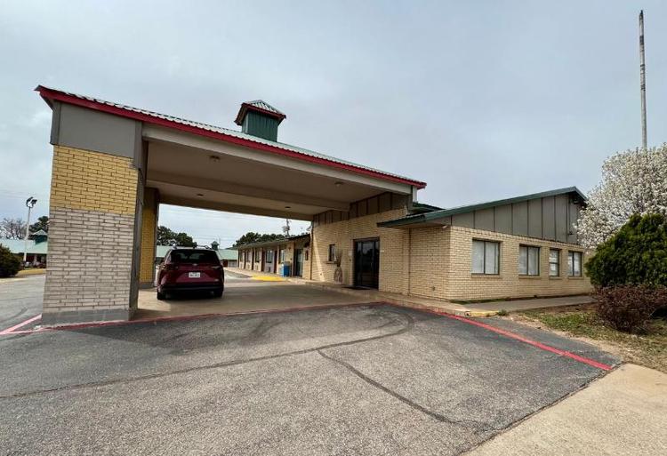 Econo Lodge Childress TX