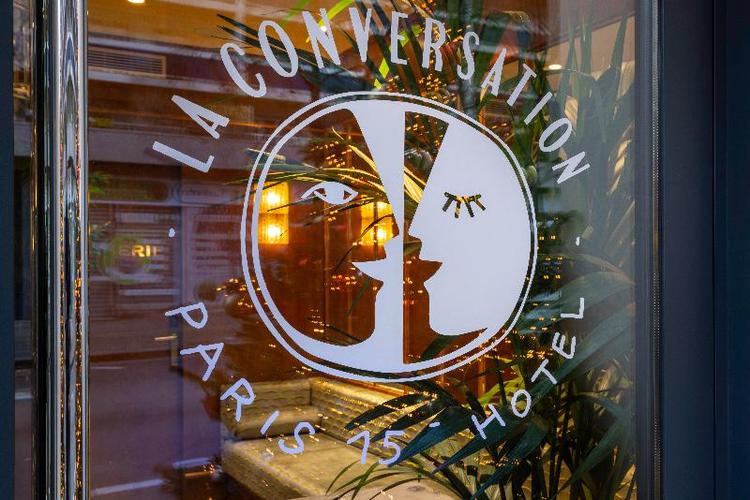 La Conversation