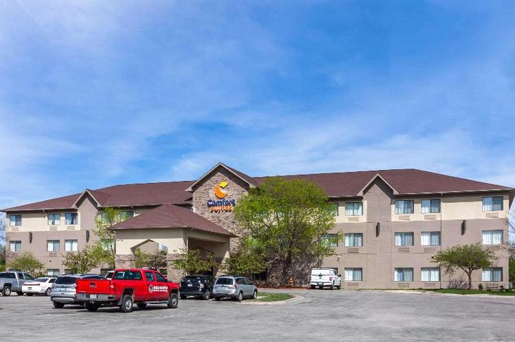 Comfort Suites Council Bluffs Area
