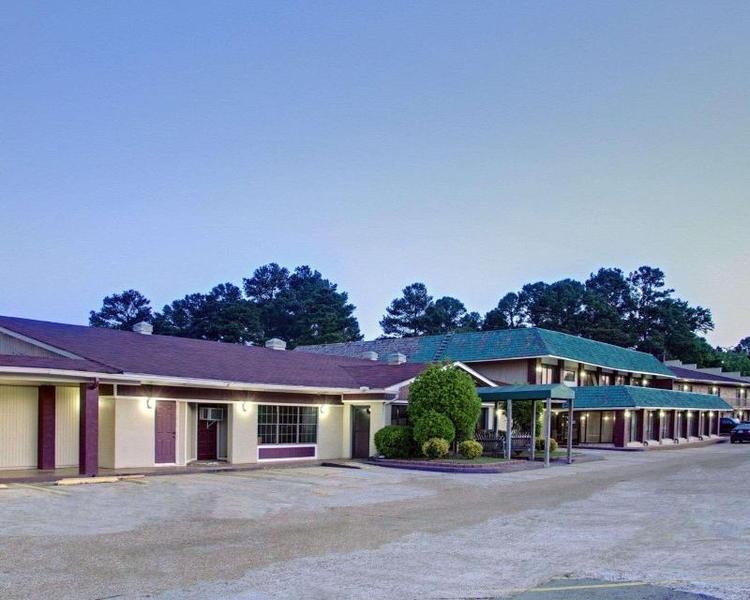 Econo Lodge Conference Center El Dorado Area
