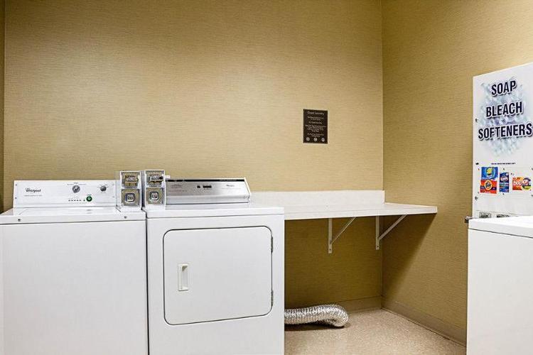 Motel 6 Minot Nd