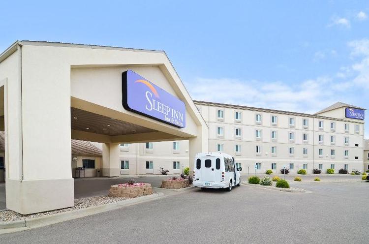 Sleep Inn & Suites Conference Center & Water Park