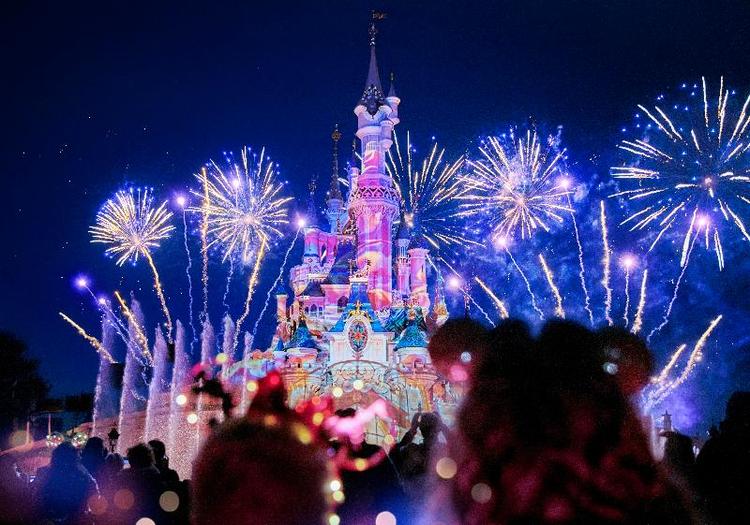 Disney Hotel Santa Fe + Bilet
