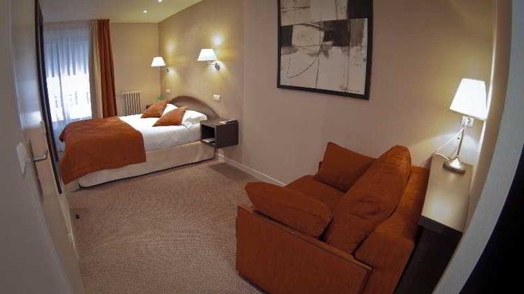 Brit Hotel Les Voyageurs