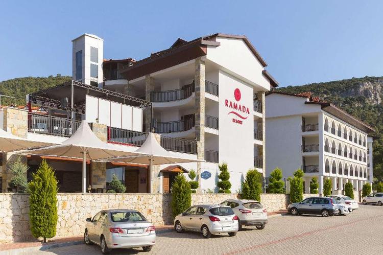 Ramada Resort By Wyndham Akbuk