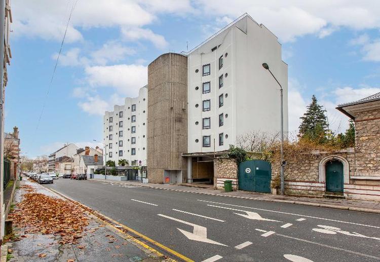 B&B HOTEL Orléans Centre Foch