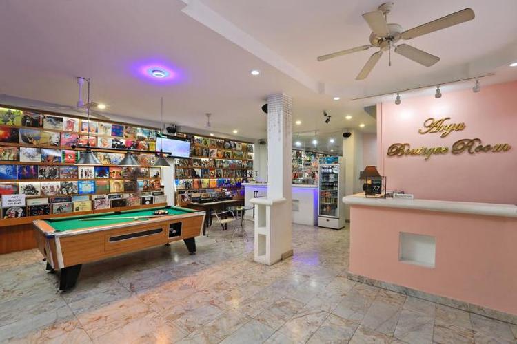 Arya Eightballrecords Hotel
