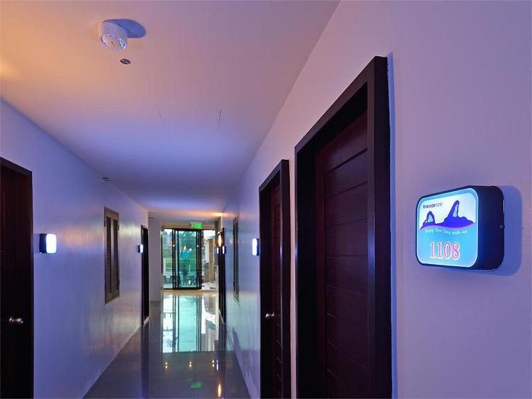 Riverside Hotel (SHA Extra Plus+)