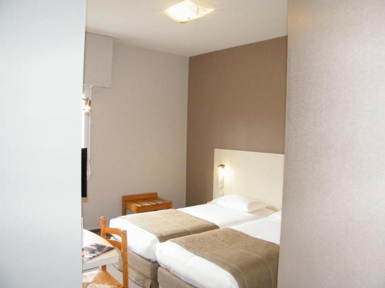 Brit Hotel Armor