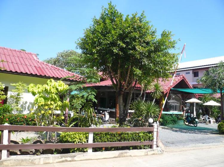 Baan Lamai Resort by ZUZU