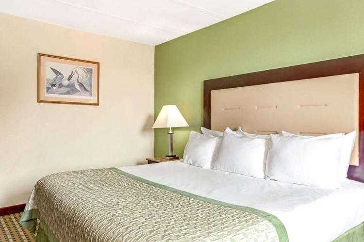Ramada by Wyndham Bordentown