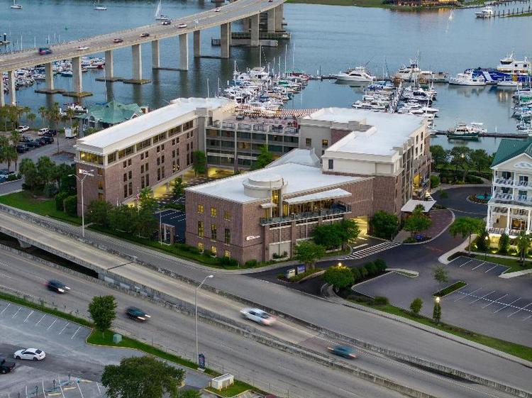 Hilton Garden Inn Charleston Waterfront/Downtown