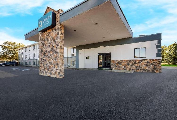 Quality Inn Hall of Fame