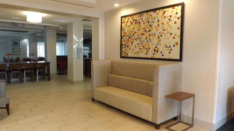 Holiday Inn Express Hotel & Suites Dyersburg