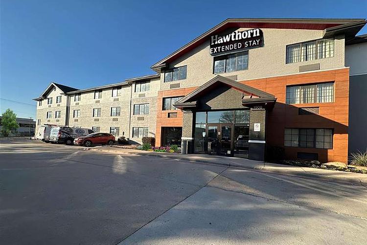 Hawthorn Extended Stay by Wyndham Bedford - Dallas