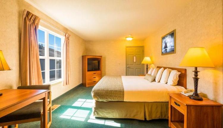 The Beach House Inn