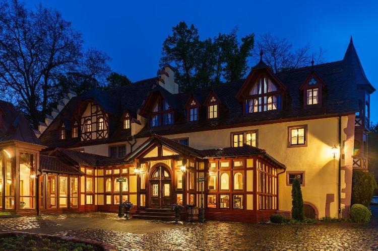Schlosshotel Weyberhöfe