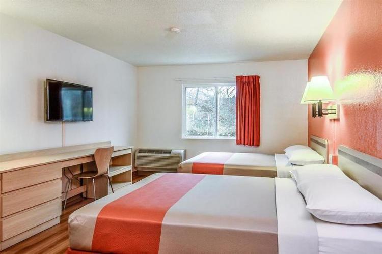 Motel 6 Boston West - Framingham